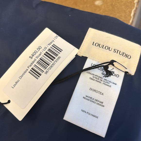 LouLou padded wrap scarf - Picture 3 of 4